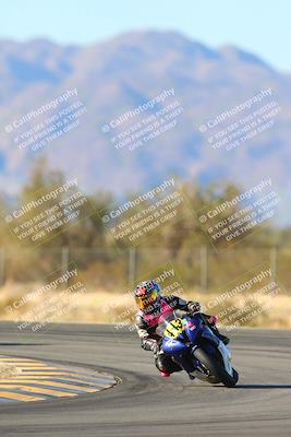 media/Jan-10-2025-CVMA Friday Practice (Fri) [[489e0da257]]/Group 4 and Trackday/Session 5 (Turn 7)/